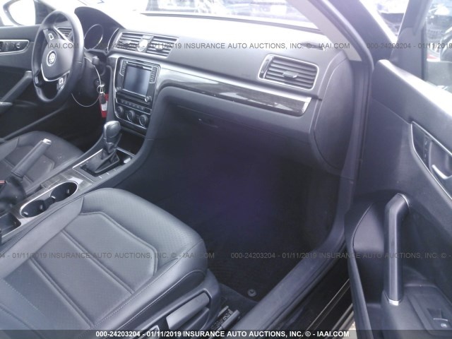 VOLKSWAGEN PASSAT SE 2016