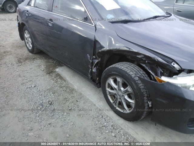 TOYOTA CAMRY LE 2011