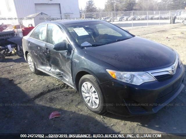 TOYOTA CAMRY LE HYBRID 2012