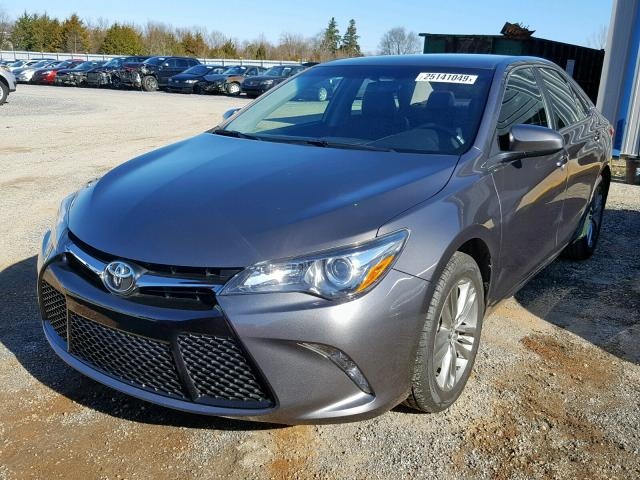 TOYOTA CAMRY SE 2017