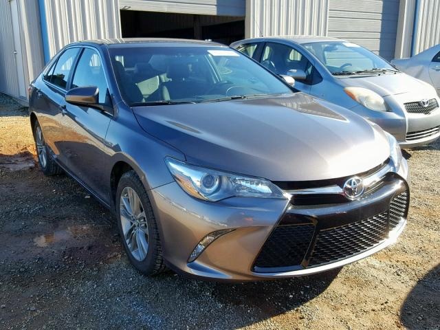 TOYOTA CAMRY SE 2017