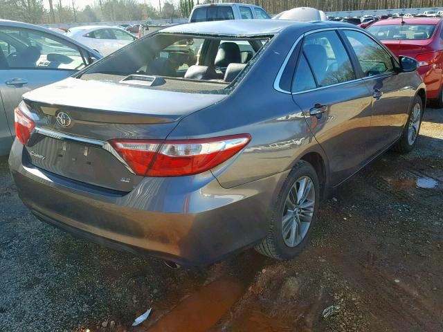TOYOTA CAMRY SE 2017