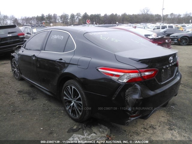 TOYOTA CAMRY SE 2018