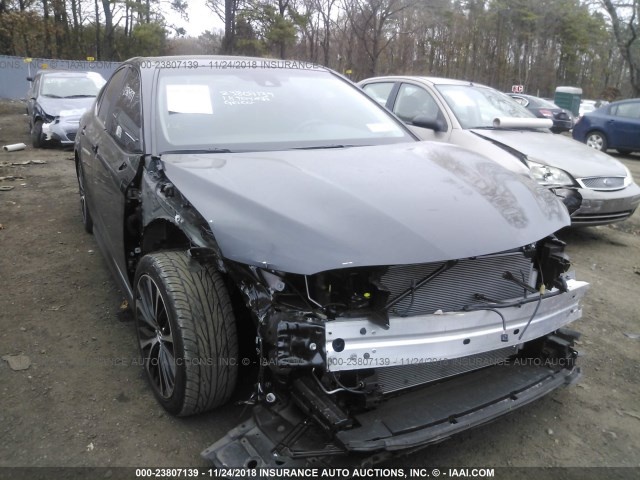 TOYOTA CAMRY SE 2018