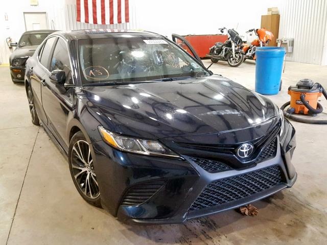 TOYOTA CAMRY SE 2018