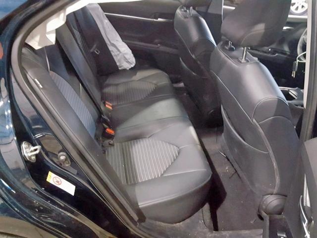 TOYOTA CAMRY SE 2018