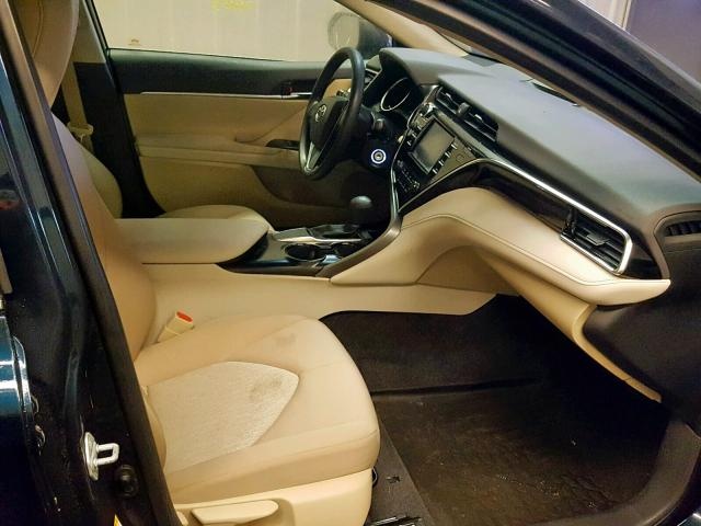 TOYOTA CAMRY LE 2018