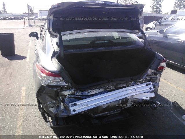 TOYOTA CAMRY SE 2018