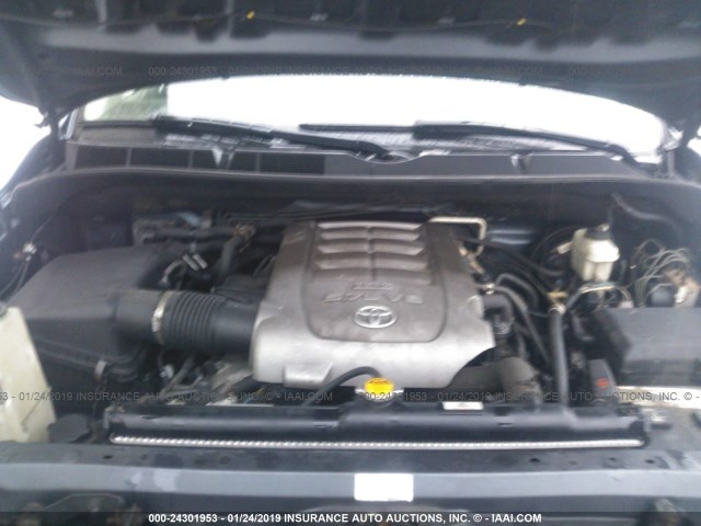 TOYOTA SEQUOIA 2010