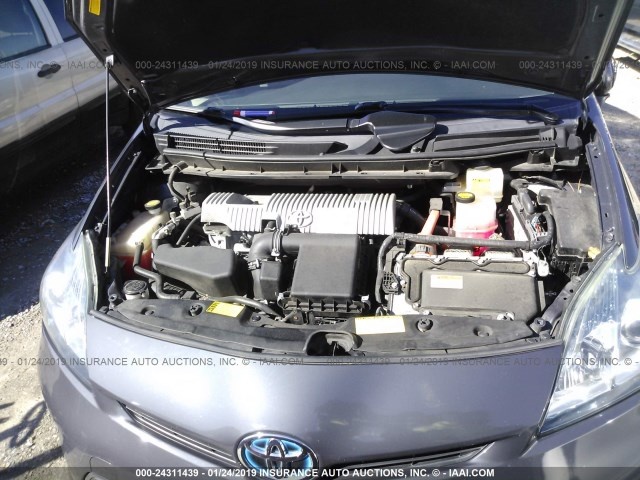 TOYOTA PRIUS PLUG-IN 2013