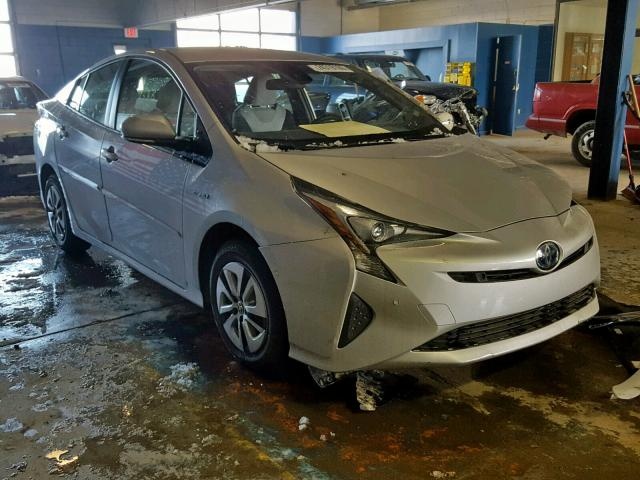 TOYOTA PRIUS 2017