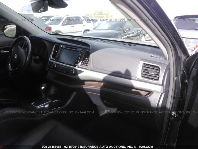 TOYOTA HIGHLANDER XLE 2017