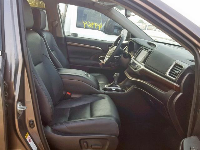 TOYOTA HIGHLANDER LIMITED 2016