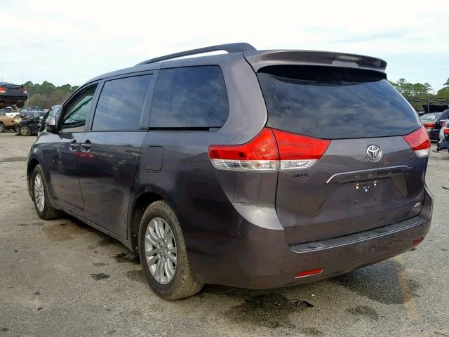 TOYOTA SIENNA XLE 2013