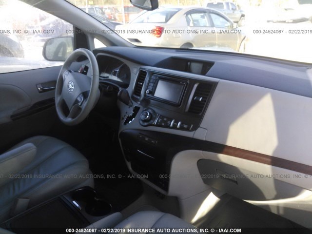 TOYOTA SIENNA XLE 2014
