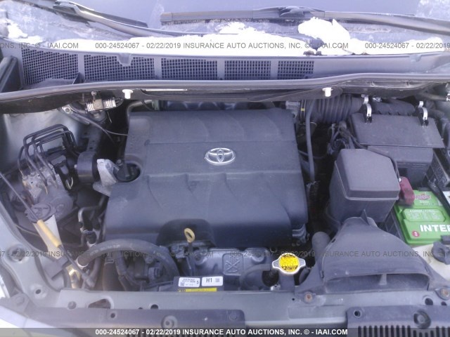 TOYOTA SIENNA XLE 2014