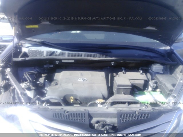 TOYOTA SIENNA XLE 2015