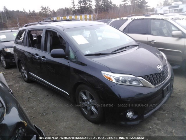 TOYOTA SIENNA SE 2017