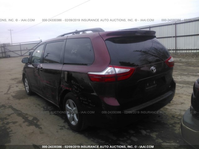 TOYOTA SIENNA LE 2015
