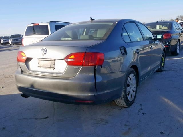 VOLKSWAGEN JETTA SE 2014