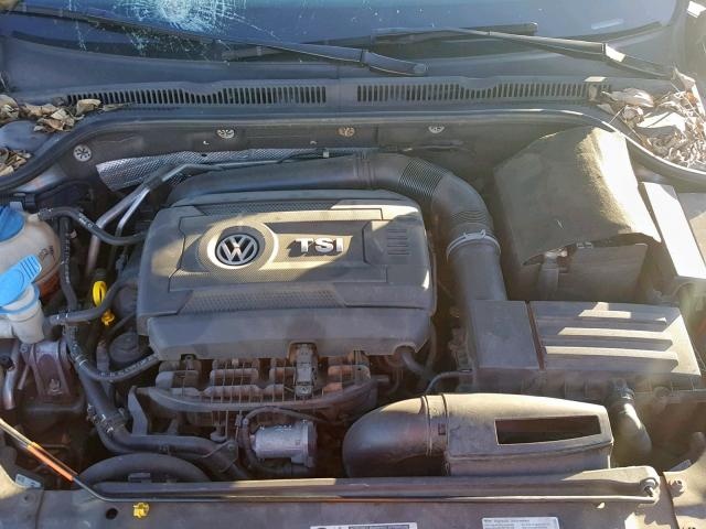 VOLKSWAGEN JETTA SE 2014