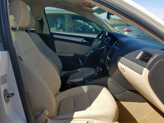 VOLKSWAGEN JETTA SEL 2011