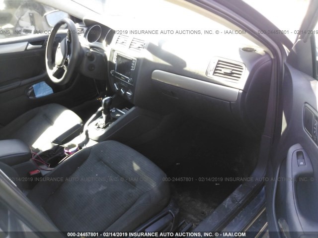 VOLKSWAGEN JETTA SE 2016