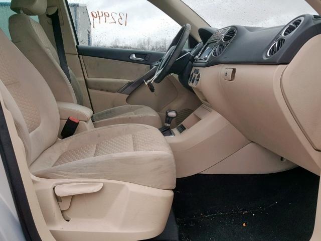 VOLKSWAGEN TIGUAN SE 2010