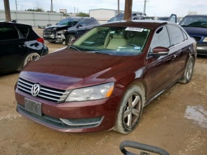 VOLKSWAGEN PASSAT SE 2014