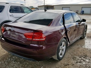 VOLKSWAGEN PASSAT SE 2014