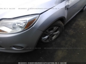 FORD FOCUS SE 2014