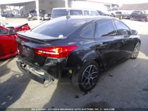 FORD FOCUS SE 2015