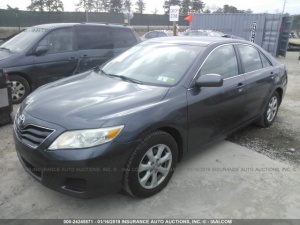 TOYOTA CAMRY LE 2011 