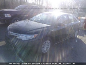 TOYOTA CAMRY LE HYBRID 2012