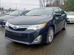 TOYOTA CAMRY XLE HYBRID 2012