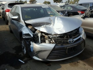TOYOTA CAMRY LE HYBRID 2015