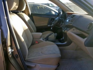 TOYOTA RAV 4 2012