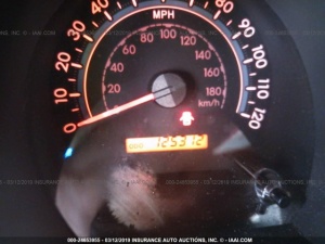 TOYOTA SEQUOIA 2010