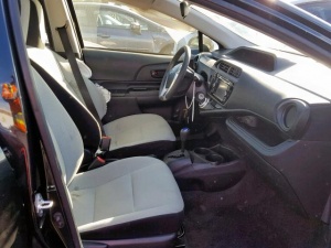 TOYOTA PRIUS C 2017