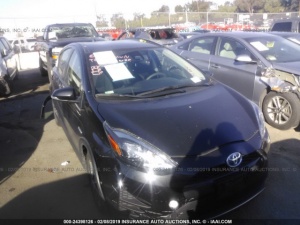 TOYOTA PRIUS C 2018