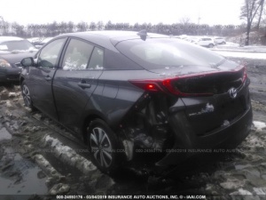 TOYOTA PRIUS PRIME 2017