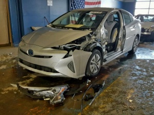 TOYOTA PRIUS 2017