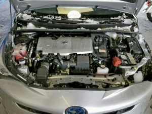 TOYOTA PRIUS 2017