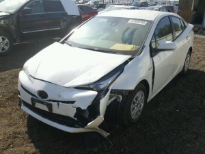 TOYOTA PRIUS 2017