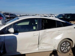 TOYOTA PRIUS 2018