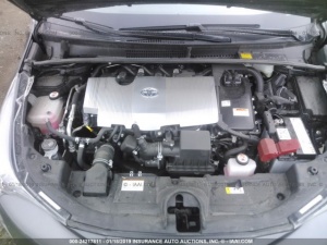 TOYOTA PRIUS 2017