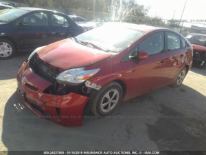 TOYOTA PRIUS 2015