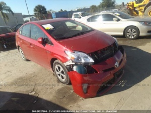 TOYOTA PRIUS 2015