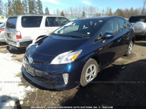 TOYOTA PRIUS 2013