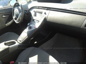 TOYOTA PRIUS 2013